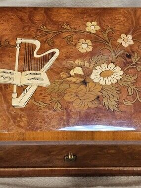 Vintage Swiss Rouge St Croix CH 4/50 Switzerland Four Song Music Box Works